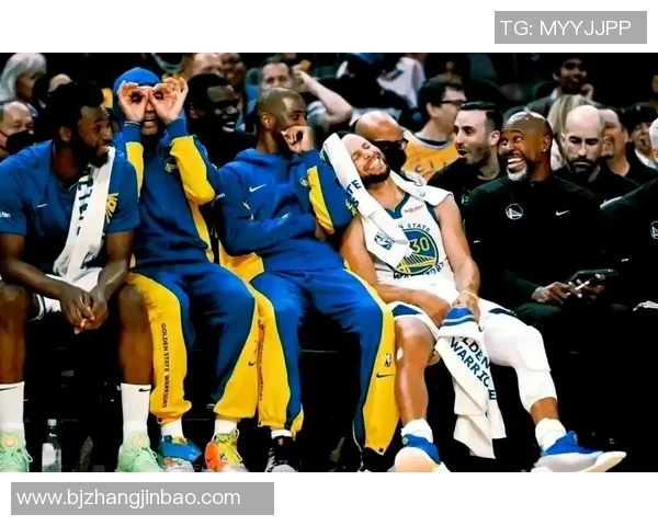 湖人勇士季前赛精彩对决展现新赛季球队实力与战术变化